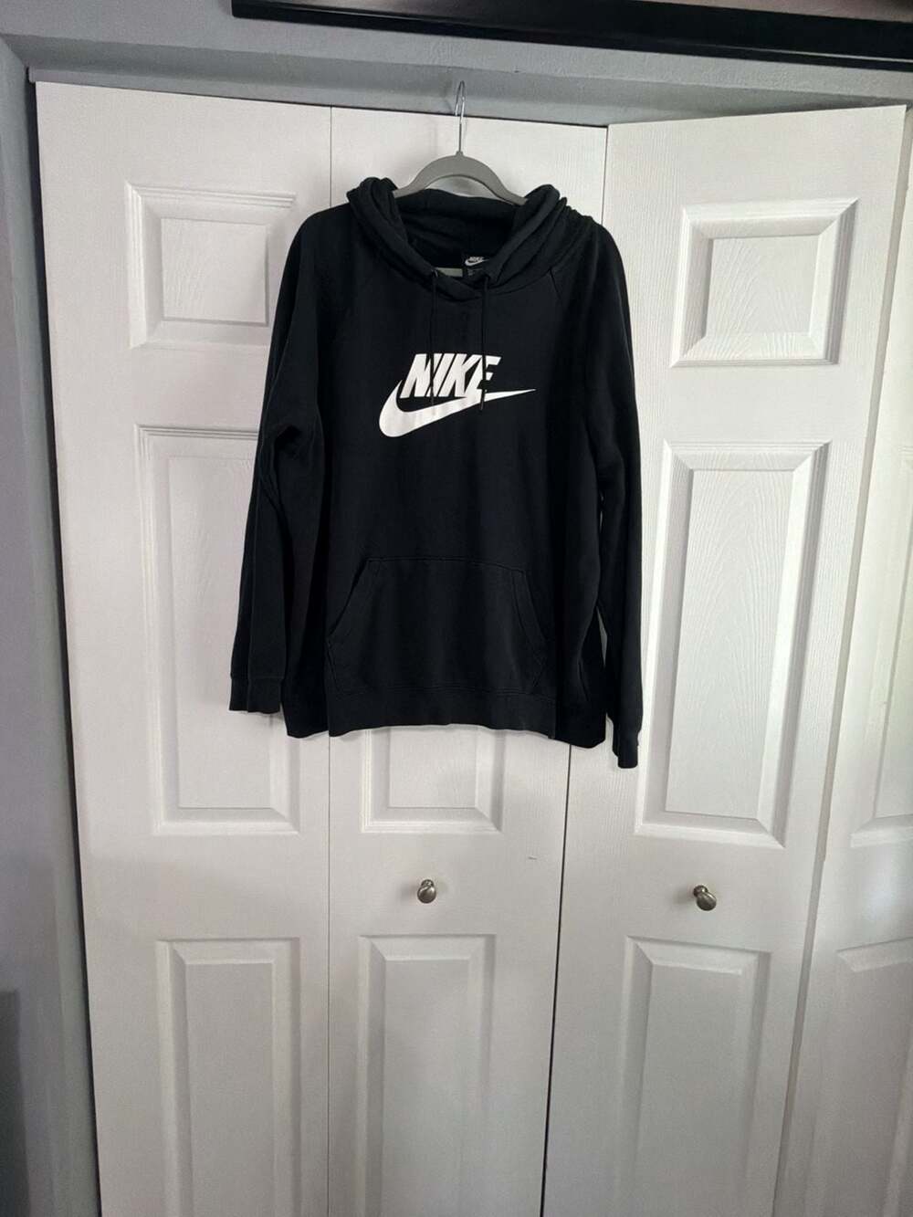 Nike Black Pullover Hoodie with White Swoosh Logo Size XXL
